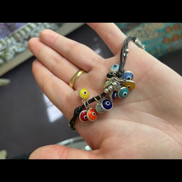 Beautiful pleather bracelet with colored evil eye pendants - Picture 5 of 5